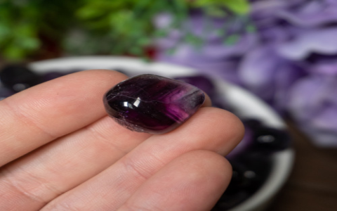 BG3 Purple Fluorite Shard Vs Other Crystals Which Is Better Choice